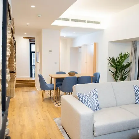 Nqn Aparts & Sevilla