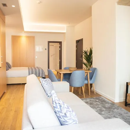 Nqn Aparts & * Sevilla