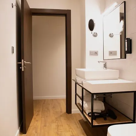 Nqn Aparts & * Sevilla