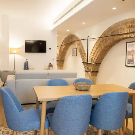 Nqn Aparts & * 塞维利亚